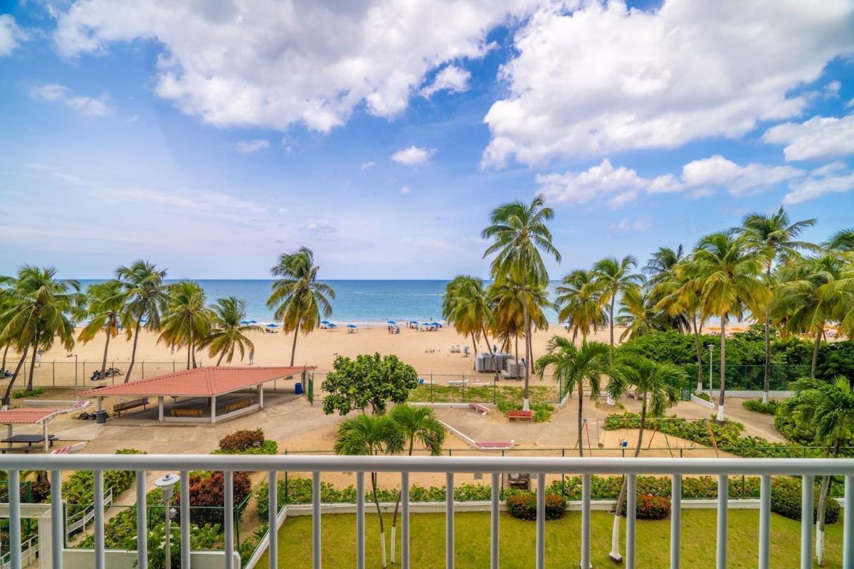 Sunset Paradise Cozy Beachfront Escape - Isla Verde San Juan Exterior photo